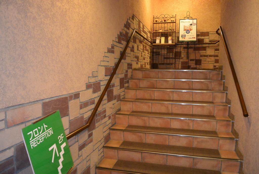 Washington R&B Hotel Sapporo Kita 3 Nishi 2 Exterior foto