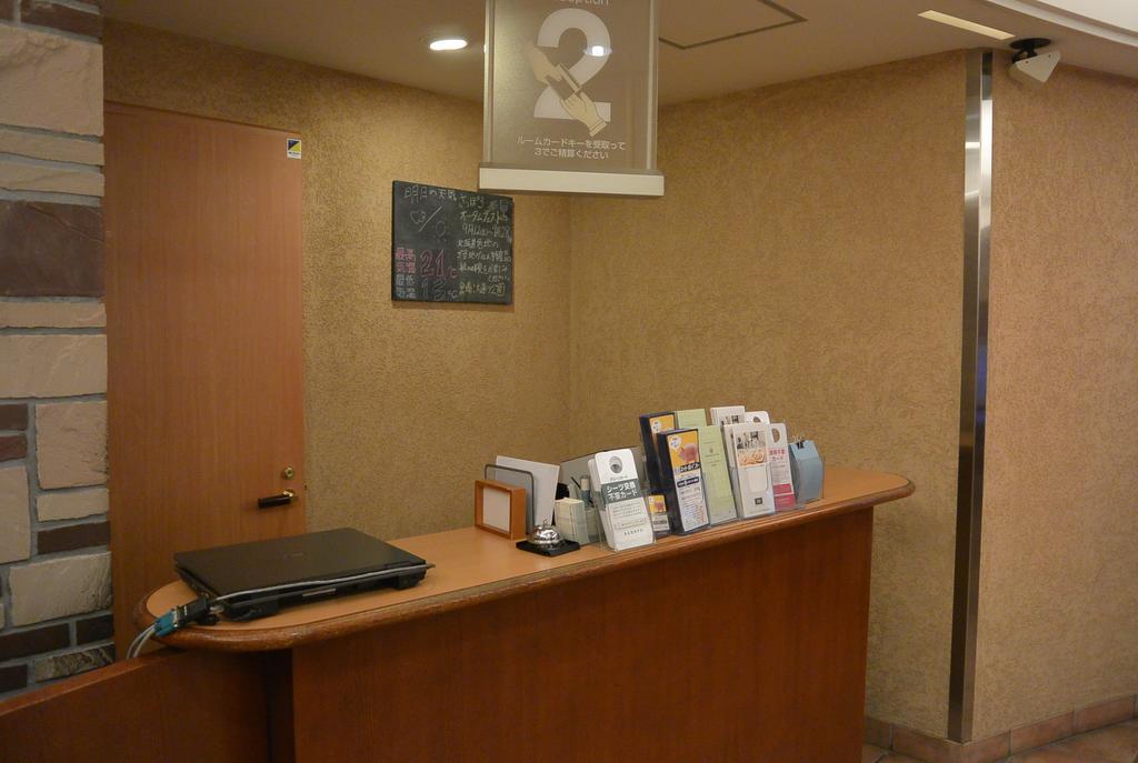 Washington R&B Hotel Sapporo Kita 3 Nishi 2 Exterior foto
